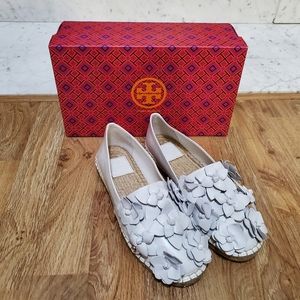 NEW IN BOX Tory Burch White Blossom Espadrille Womens SZ 8.5